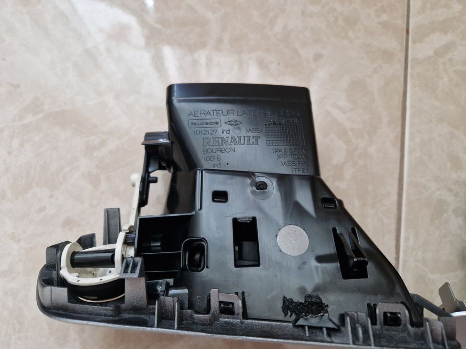 Дефлектор воздуховода Renault grand scenic 3