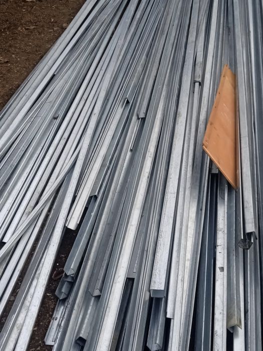 Продам . Металл  не дорого