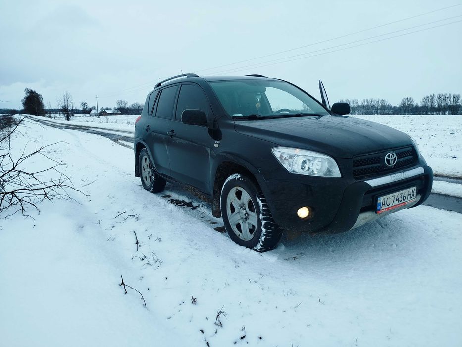 Продам тойота рав 4