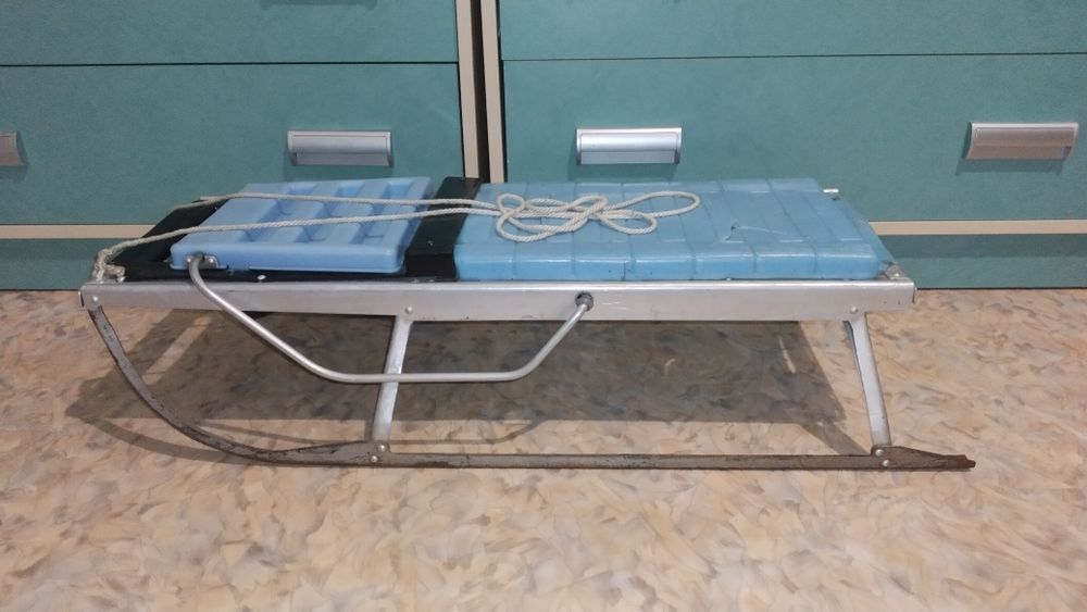 Санки со спинкой