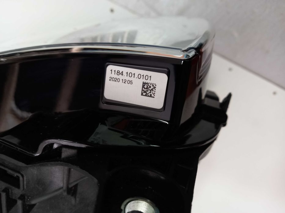 Фара Левая LAND ROVER DEFENDER FULL LED 2020-2021 Как новая