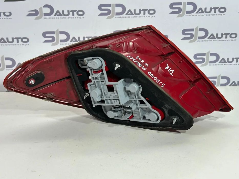 Farolim Painel Direito - Mercedes C (W204)