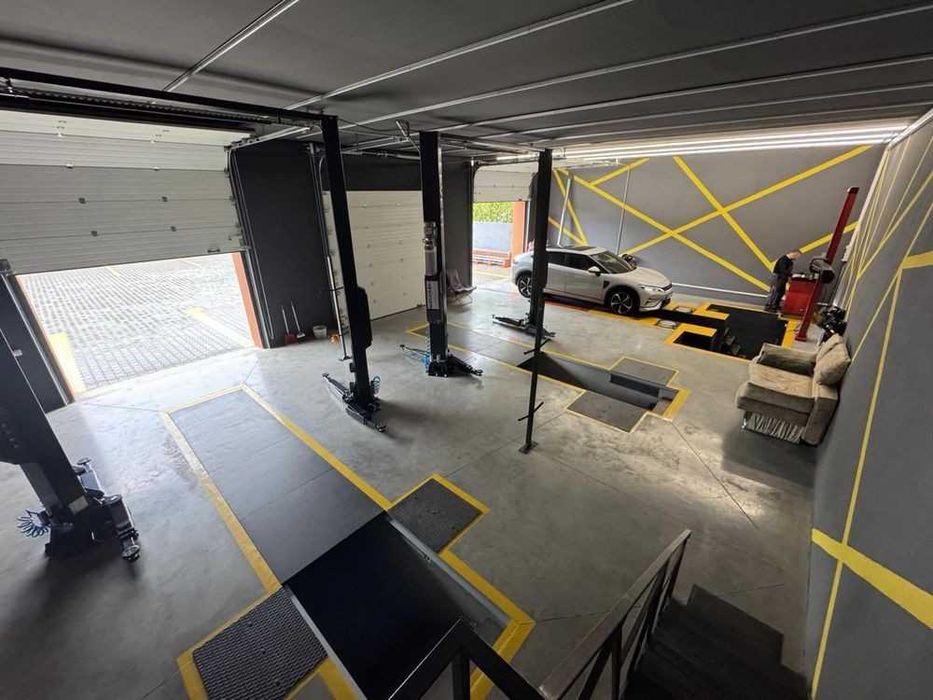 р Продаж сучасного СТО на власній ділянці 8 соток Обладнане