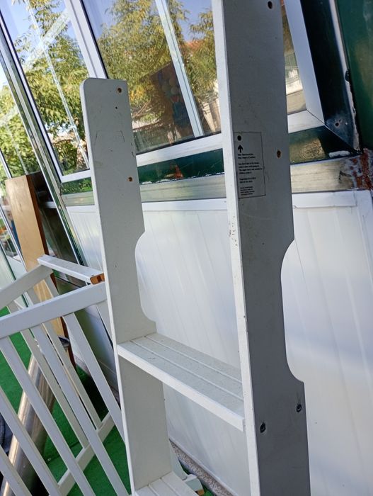 Escada madeira beliche
Em bom estado
119 x 39