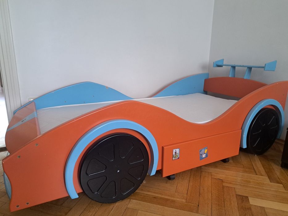 Дитяче ліжко кровать з матрацом машина