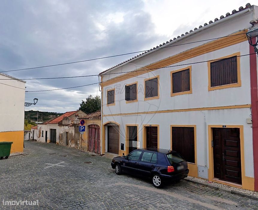 Moradia T5 para venda