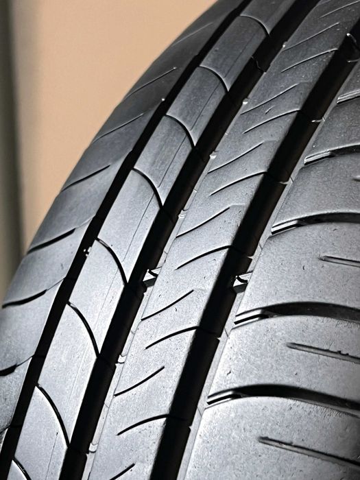 Pneus Michelin Energy Saver + 195/65/15 - Como NOVOS