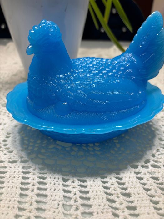 Szklana kura/ puzderko