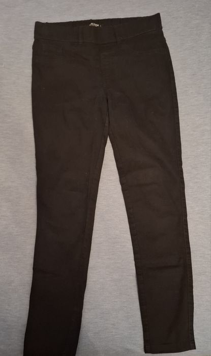 Spodnie czarne rurki