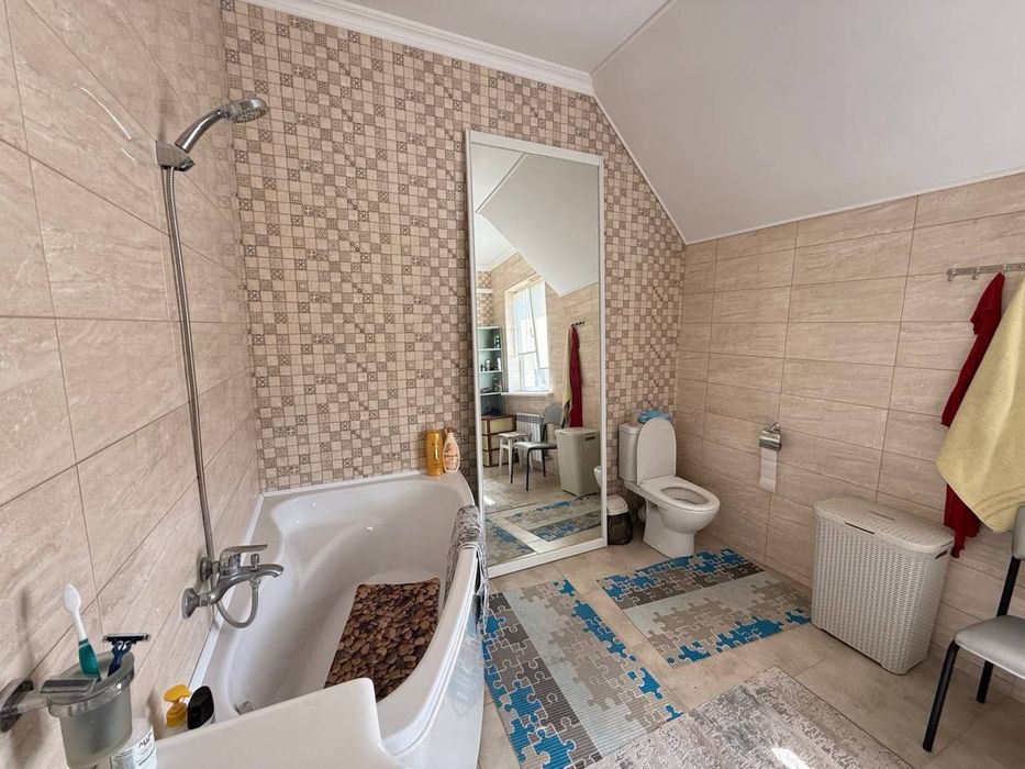 Затишний будинок для родини у Березівці.