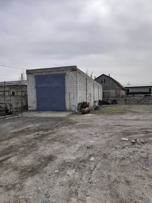 Продам приміщення комерційного призначення