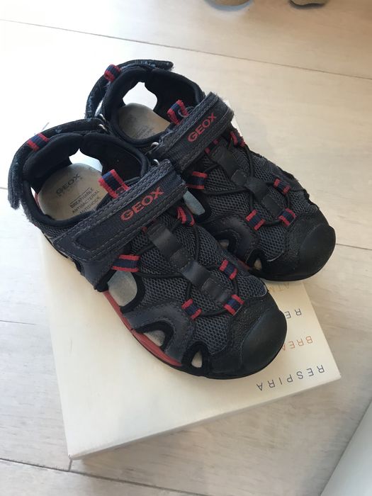 Продам дитячі посоніжки Geox 31 розмір