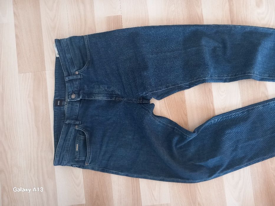 Hugo Boss spodnie męskie 33/30