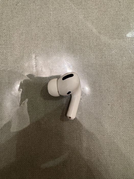 Air pods pro 1 оригінал