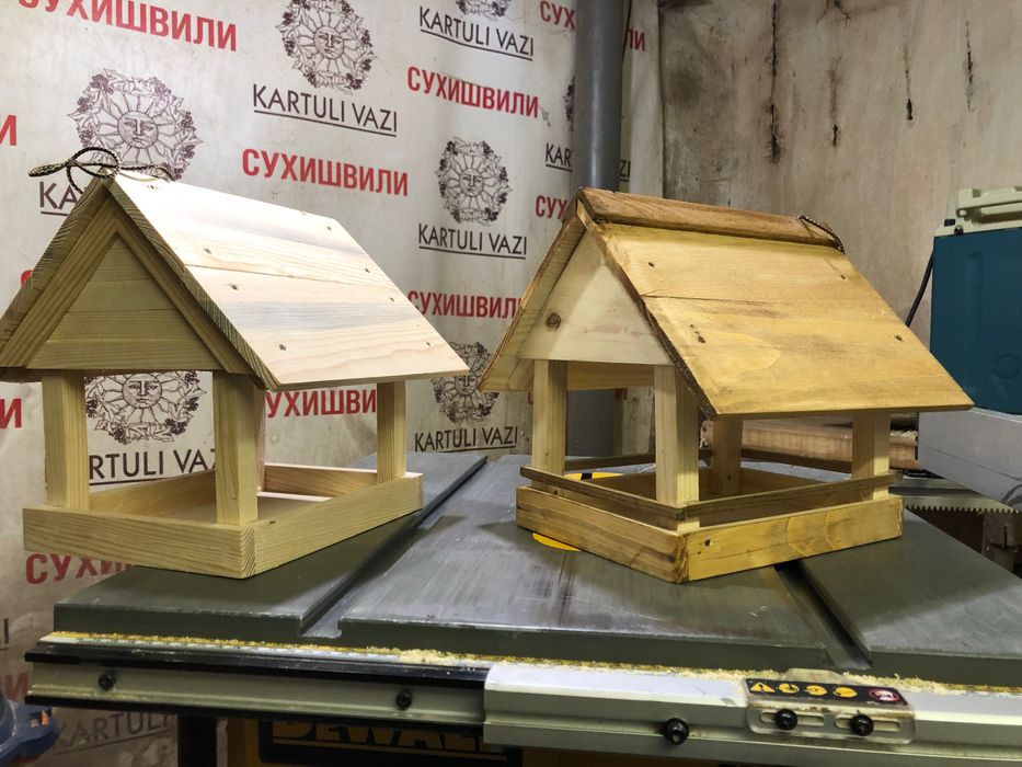 Годівничка для пташок