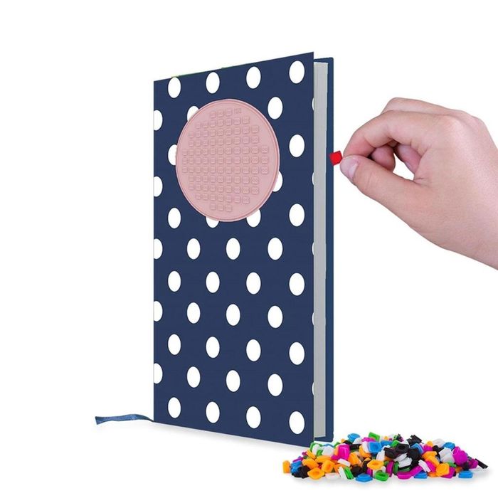 Zeszyt A5/80K linia PIXIE CREW z różowym panelem Pixie Crew twarda,