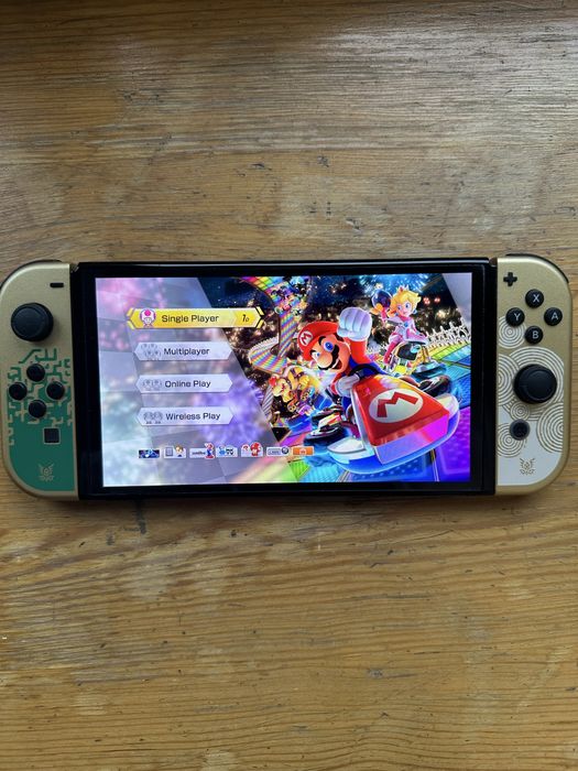 Mario Kart 8 Delux Nintendo Switch