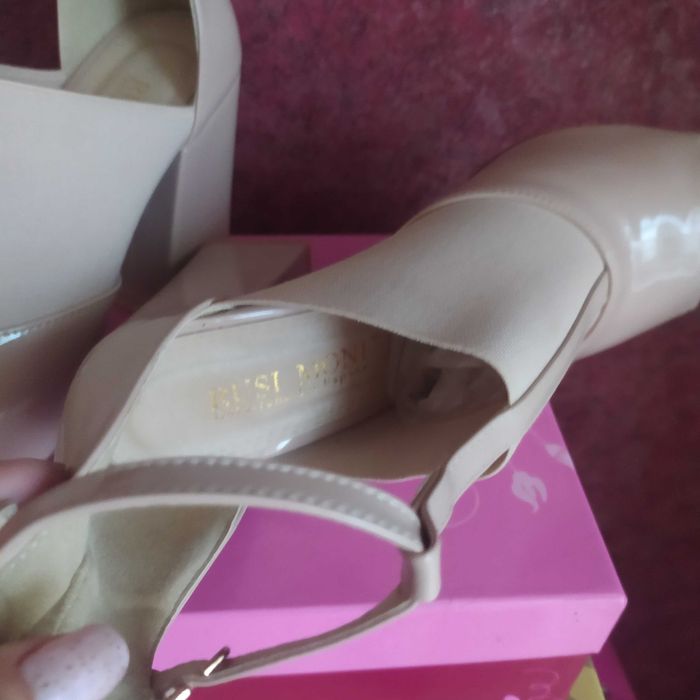 Женские кожание босоножки пр-ва Испания