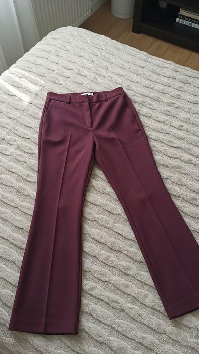 Bordowe spodnie nowe