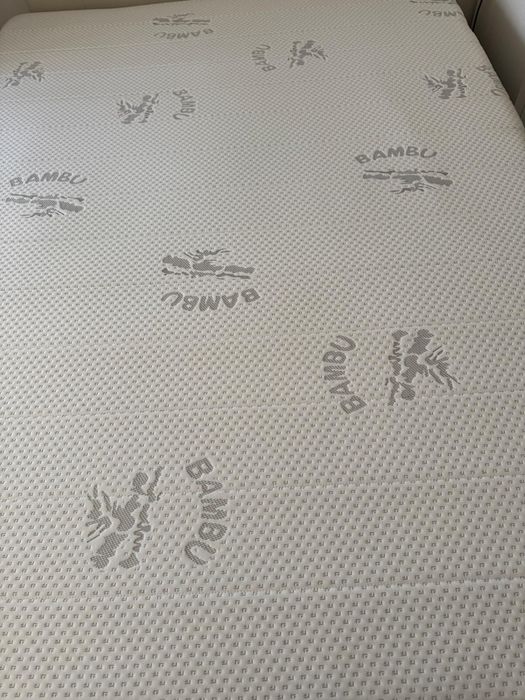 Cama com colchao articulado automatico