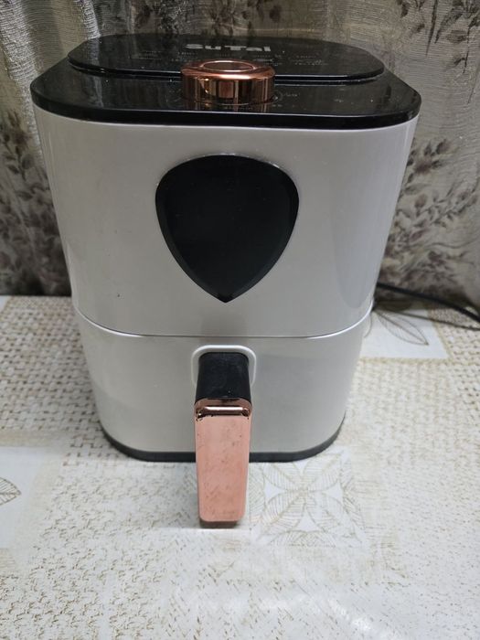 Аерогриль Sutai.