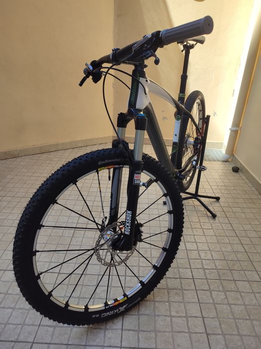 Bicicleta coluer nucleus carbono