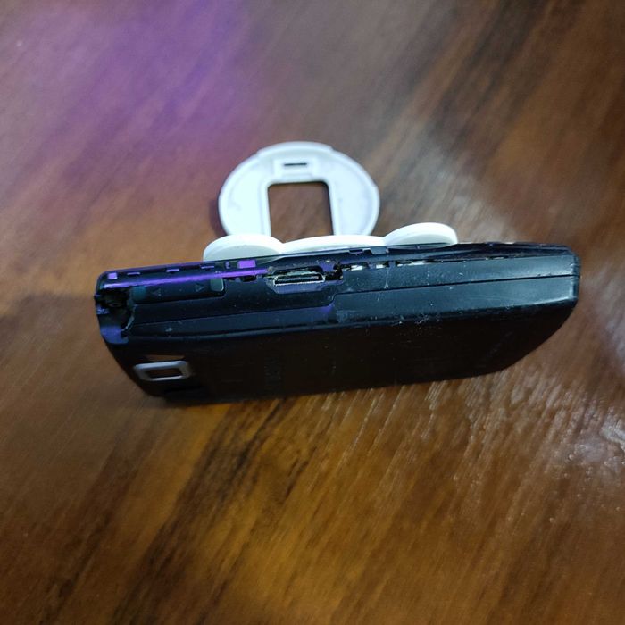 Телефон Samsung SGH-i710