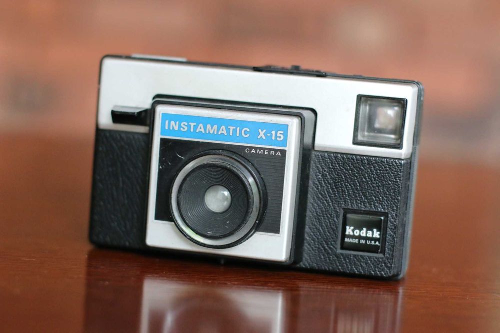 Analogowy aparat kolekcjonerski Kodak Instamatic X-15