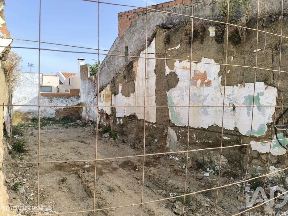 Terreno em Cuba de 55,00 m2