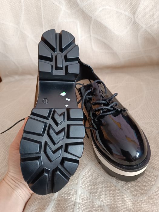 Туфлі  нові 38  розмір