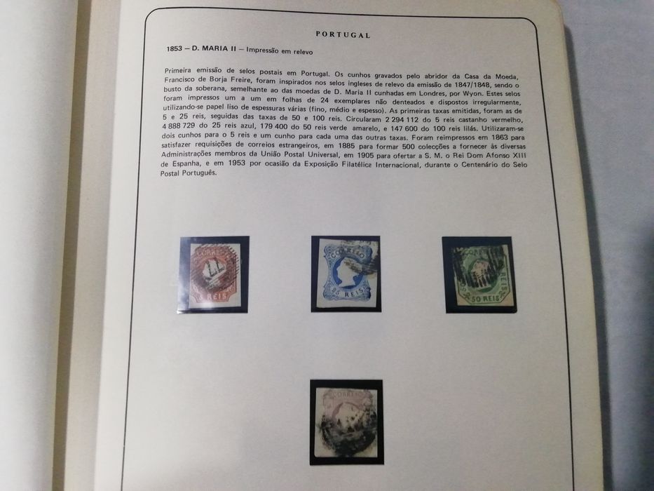 Colecção selos de Portugal completa.