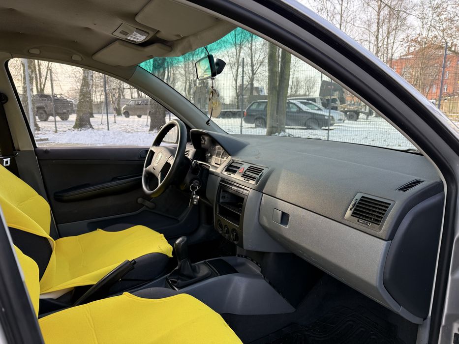 Skoda Fabia 2001r 1.4mpi Sedan!!!