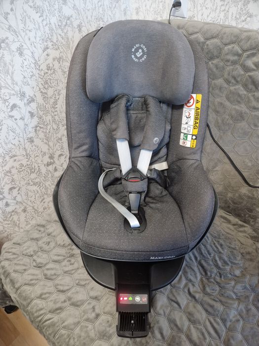 Foteliki maxi cosi pearl pro z bazą