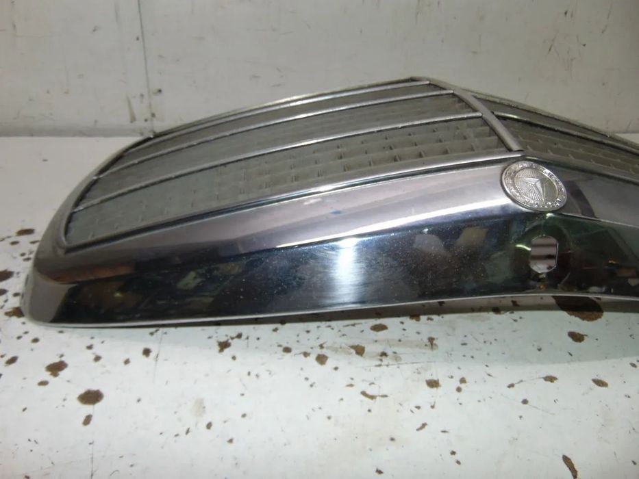 Mercedes w114/115 grelha