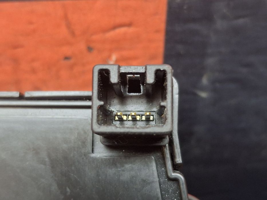 Botão / interruptor de luzes MITSUBISHI Fuso