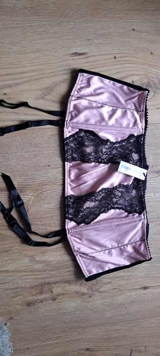 Ann Summers pas do pończoch 38-40