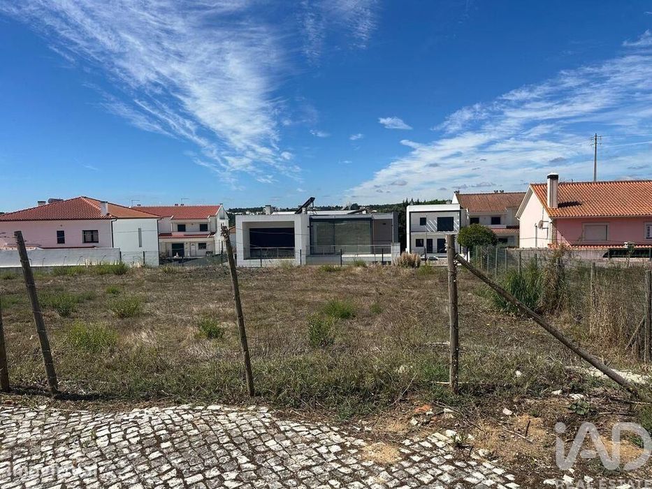 Terreno em Rio Maior de 240,00 m2