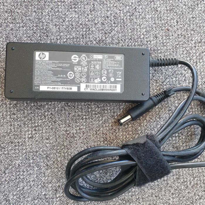 carregador HP ponta grossa 90W de 4,62A original imp outros modelos