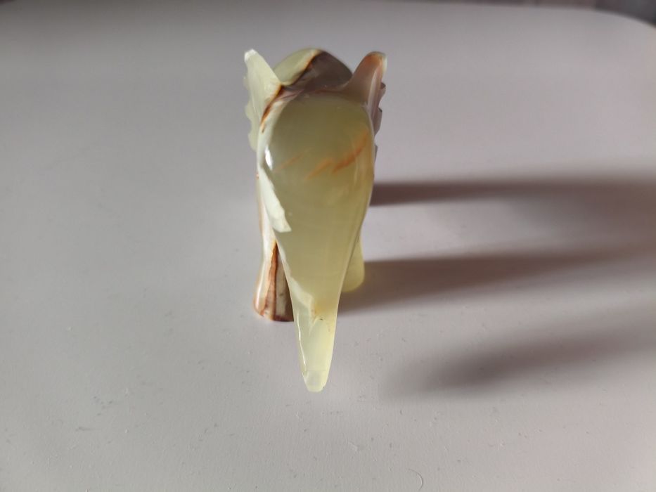 Wazon i figurka słonia z onyksu pakistańskiego