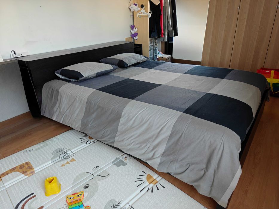 Estrutura de cama IKEA Malm 160x200 com cabeceiras embutidas