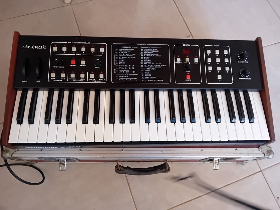 Vendo Six trak sintetizador