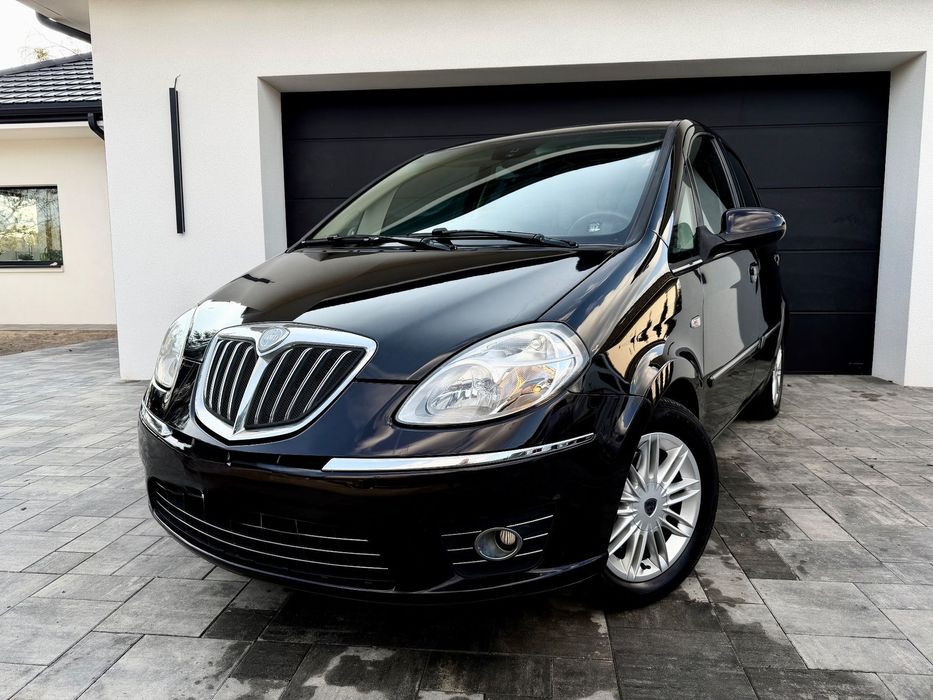 Lancia Musa Skóra Alcantara Dach Panoramiczny Klimatronic Serwis ASO 176 tys km