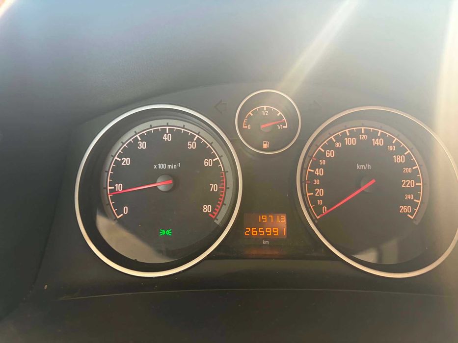 Opel Astra H 1GTC 1.6 benzyna 2008rok