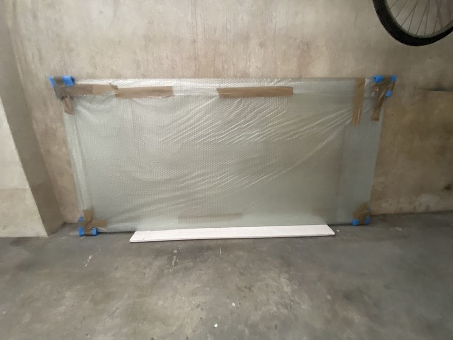 Vendo mesa de jantar/sala em cerejeira