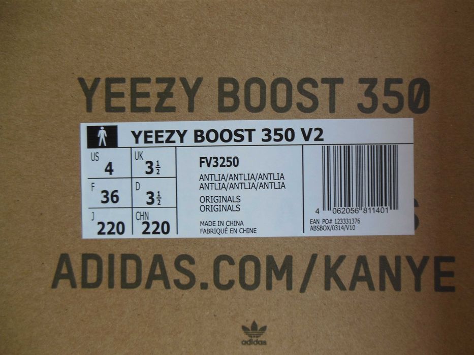 36 Adidas Yeezy Boost 350 V2 Antlia Non-Reflective FV3250