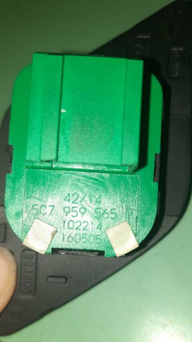 Регулятор(джойстик, блок) зеркал VW Jetta 5C7 959 565