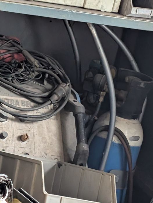 Máquina de soldar com 2 botijas