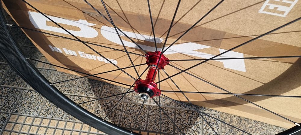 Roda frente ciclismo WIEL