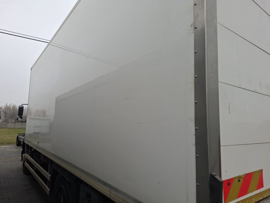 Chłodnia Kontener magazyn w stanie bardzo dobrym z transportem