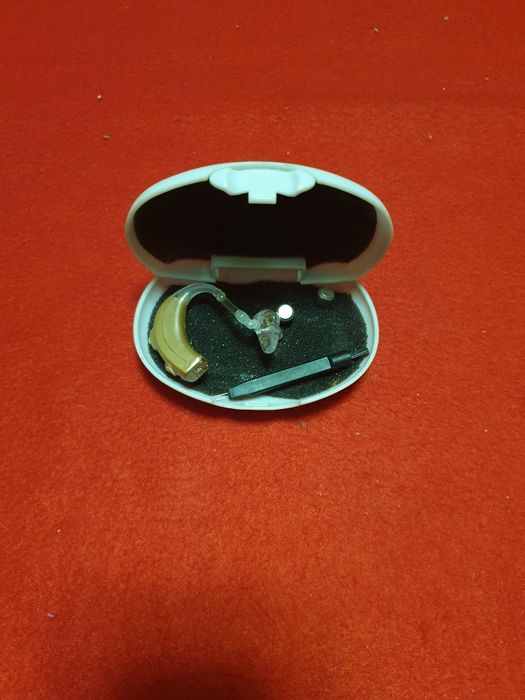 Слуховой аппарат Starkey Aries.